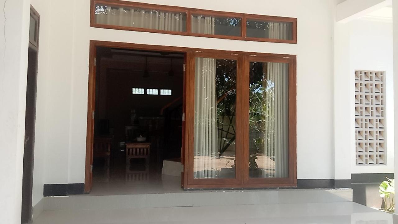 Warm Villas Lombok Kuta  Εξωτερικό φωτογραφία