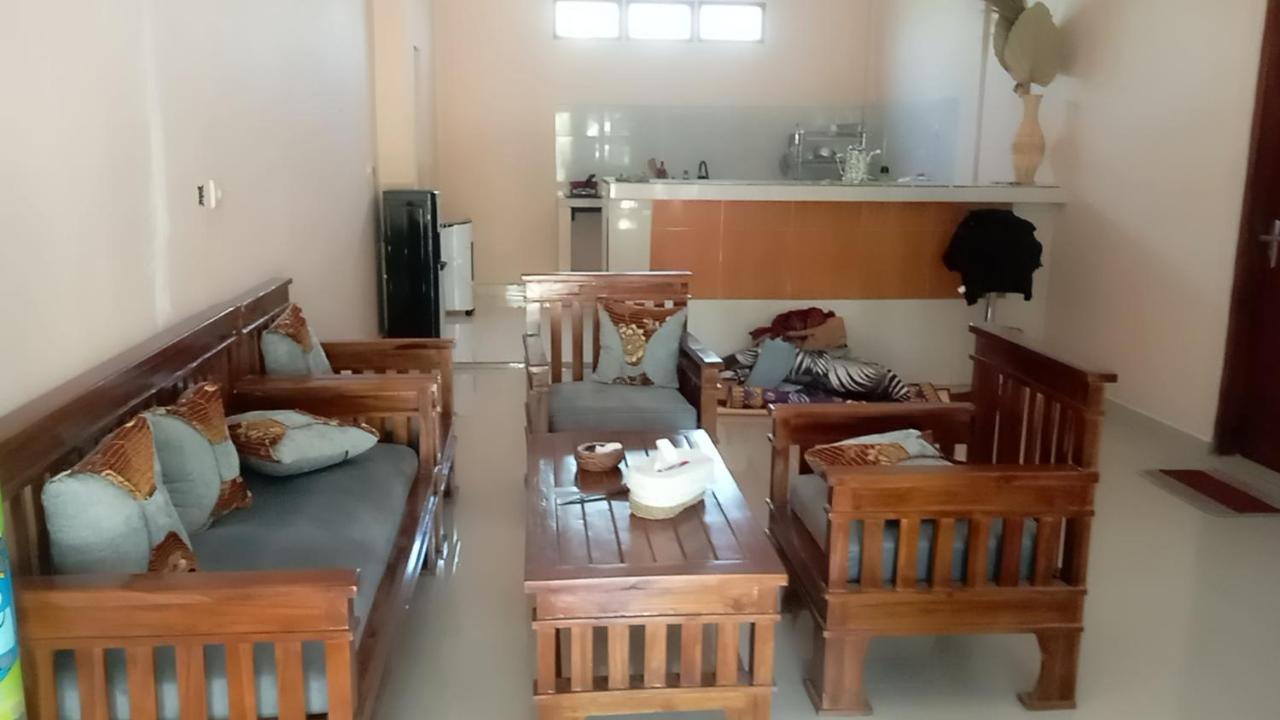 Warm Villas Lombok Kuta  Εξωτερικό φωτογραφία