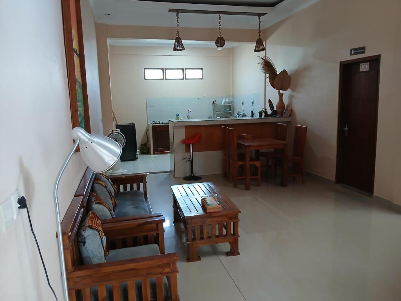 Warm Villas Lombok Kuta  Εξωτερικό φωτογραφία
