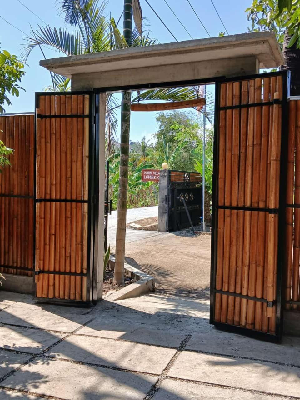 Warm Villas Lombok Kuta  Εξωτερικό φωτογραφία