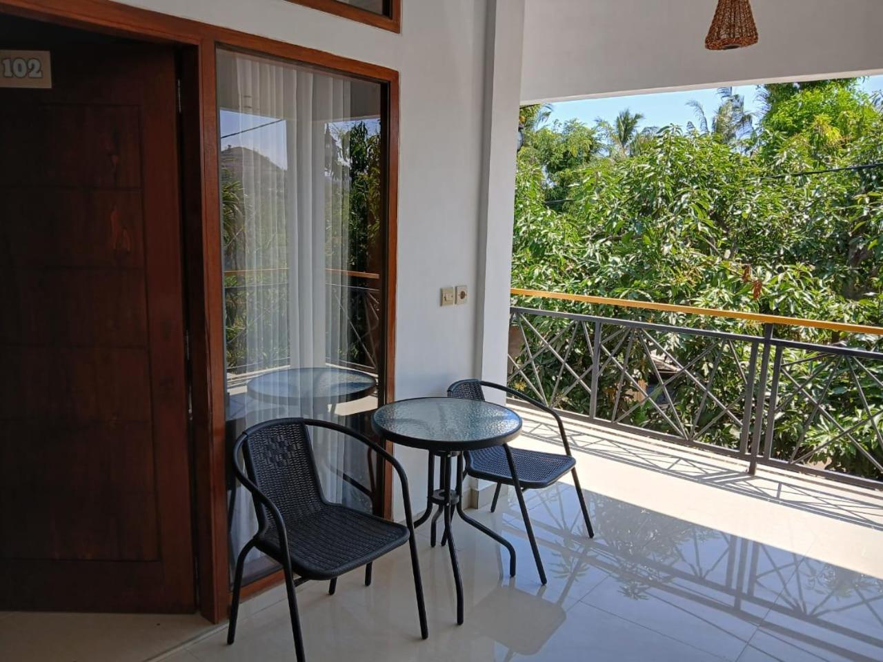 Warm Villas Lombok Kuta  Εξωτερικό φωτογραφία